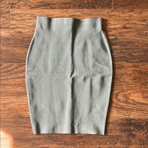 Gray Knee-Length Pencil Skirt